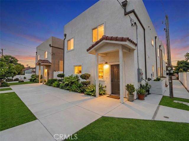 Lake Avenue, Paramount, California 90723, Stati Uniti