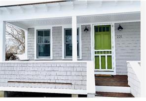 221 Purgatory Road, Middletown, Rhode Island 02842, USA