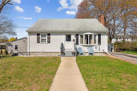39 Oakland Drive, West Warwick, 罗得岛 02893, 美国