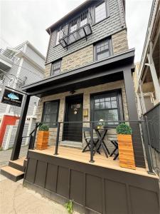 494 Thames St Street, Newport, Rhode Island 02840, USA