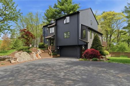 5 Aurora Drive, Cumberland, Rhode Island 02864, HOA KỲ
