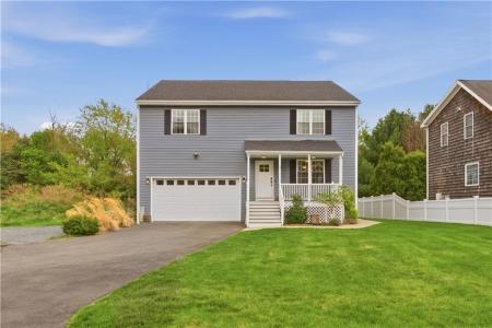 5 Village Road, Warren, Rhode Island 02885, USA