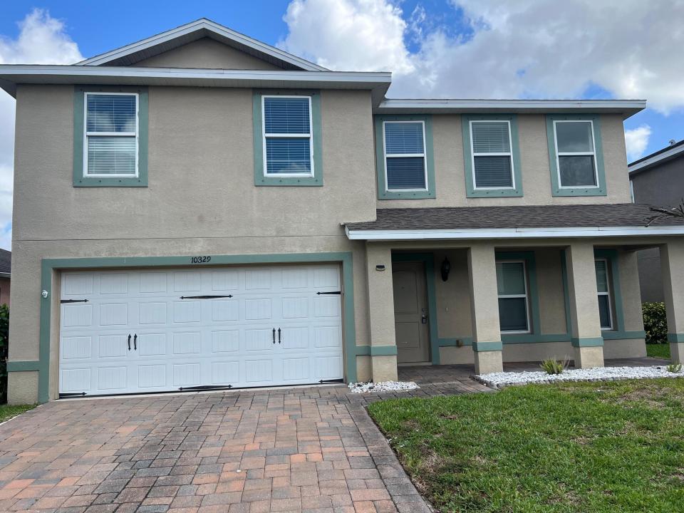 10329 Canal Brook Lane, Lehigh Acres, Florida 33936