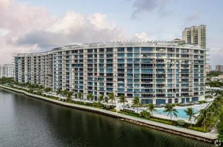 3250 NE 188th St 408, Aventura, Florida 33180, USA