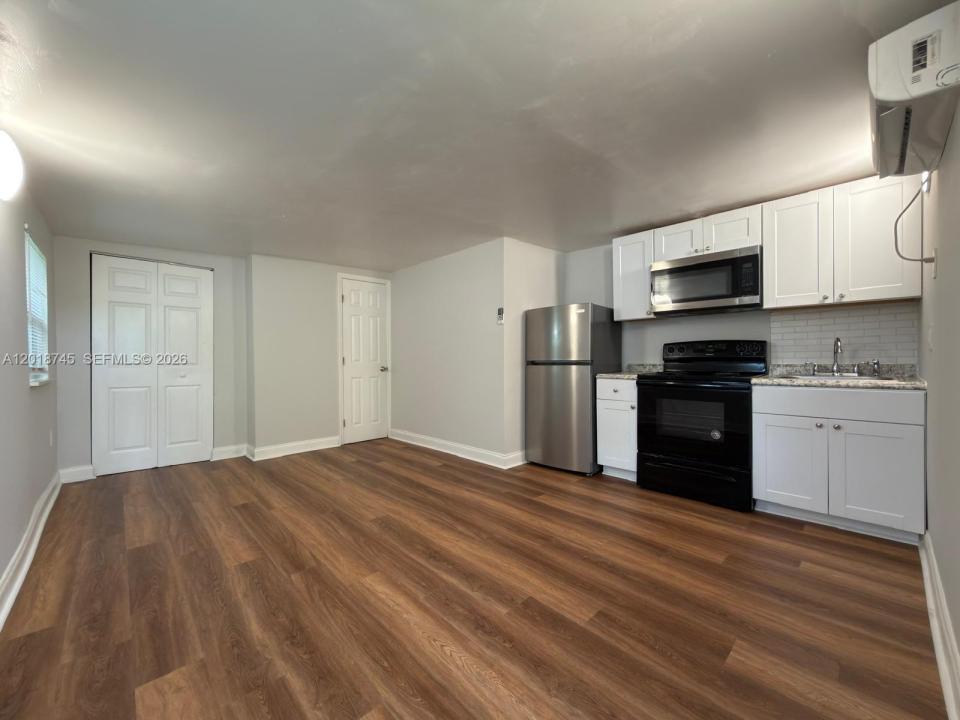 10335 NW 2nd Ct 3, Miami, Floride 33150, États-Unis