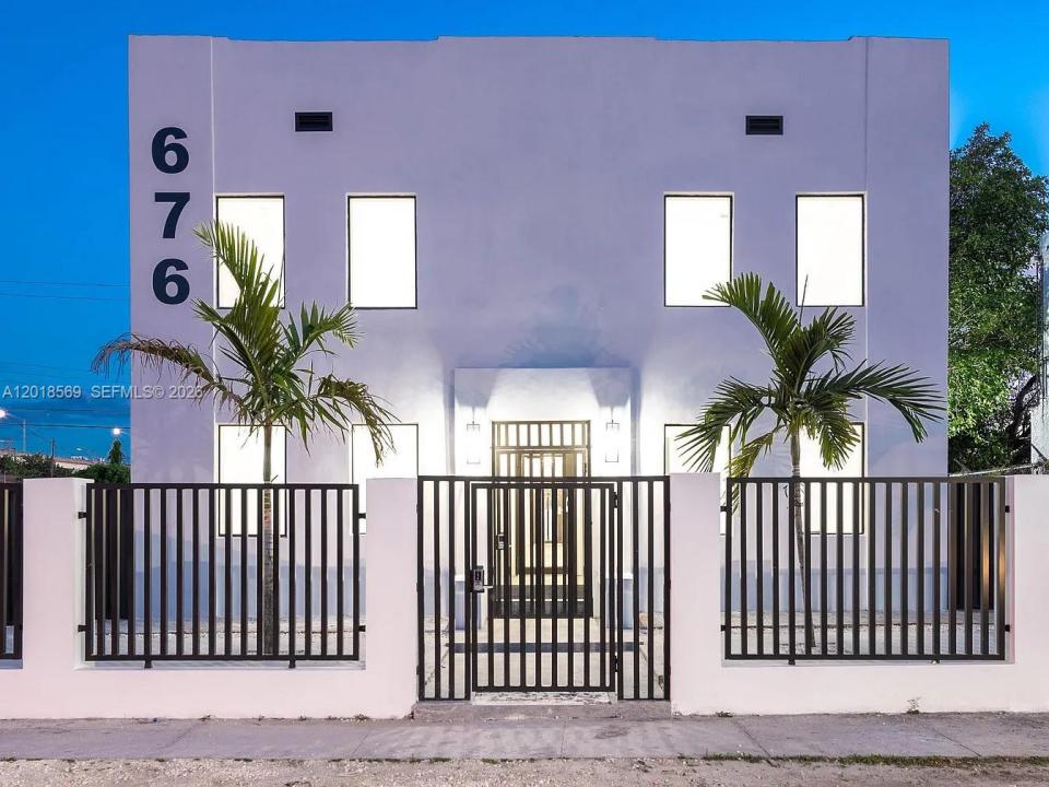 676 NW 47th St 5, Miami, Floride 33127, États-Unis