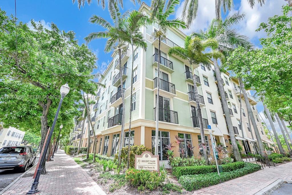 1900 Van Buren St 113B, Hollywood, Floride 33020, États-Unis