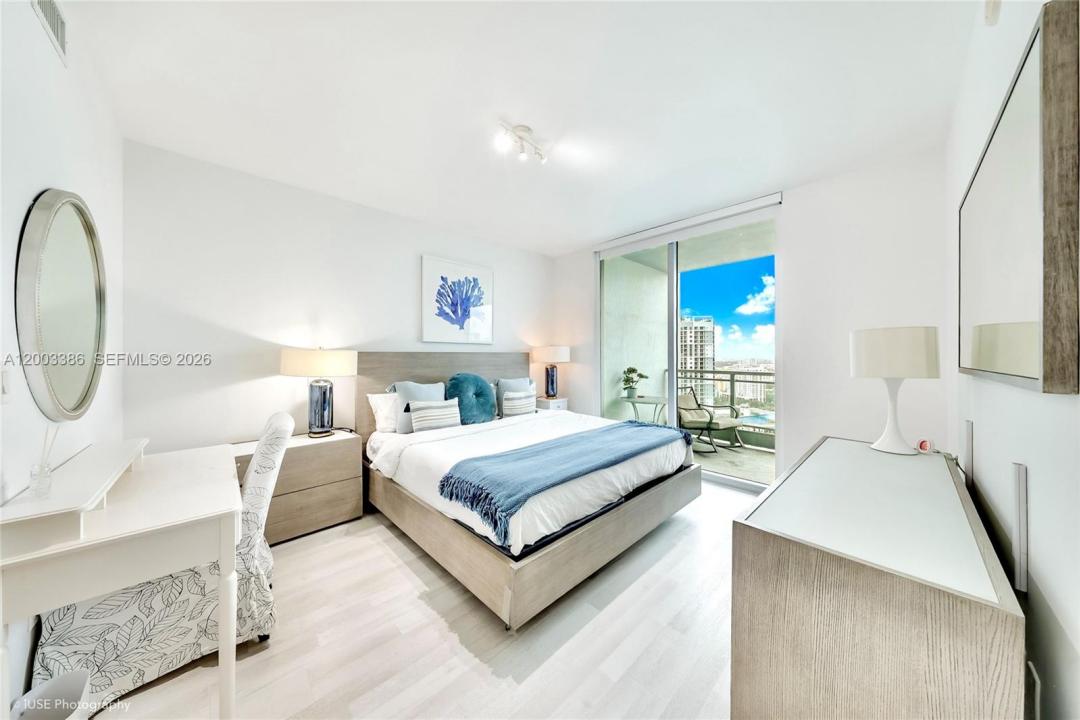 90 SW 3rd St 3109, Miami, Floride 33130, États-Unis