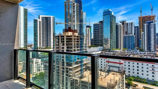 20 NE 11th St 4406, Miami, Florida 33132, USA