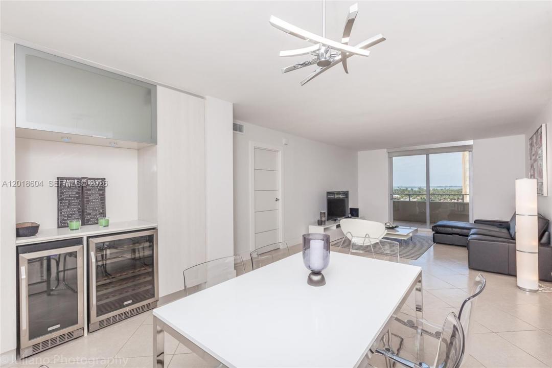 5555 Collins Ave 9U, Miami Beach, Florida 33140, Stati Uniti