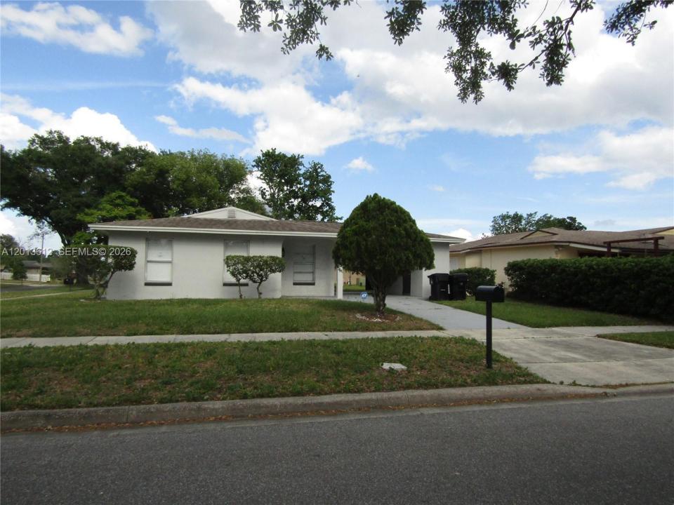 2447 MESSINA AVE, Orlando, Flórida 32811, Estados Unidos