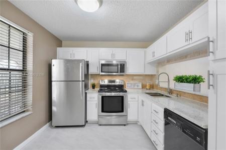 2382 NW 89th Dr 2382, Coral Springs, Florida 33065, USA