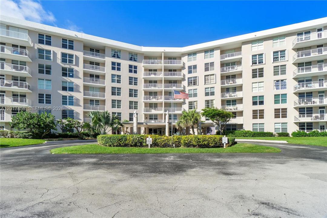 2851 S Ocean Blvd 7U, Boca Raton, Florida 33432, USA
