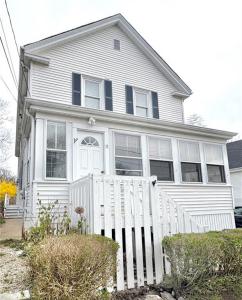 11 Russell Avenue 2, Newport, Rhode Island 02840, USA