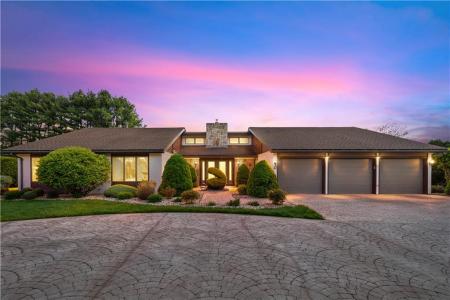 27 Alpine Estates Drive, Cranston, Rhode Island 02921, États-Unis
