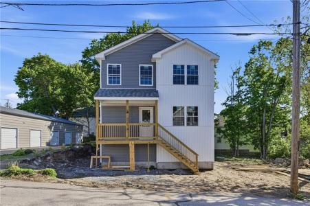 10 Walnut Street, West Warwick, Rhode Island 02893, USA