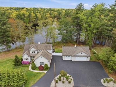 122 Spring Grove Road, Glocester, Rhode Island 02814, USA