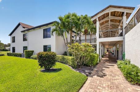 900 GREENSWARD Lane 110-G, Delray Beach, 佛罗里达州 33445, 美国