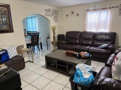 5328 SW 18TH ST, Hollywood, Florida 33023, USA