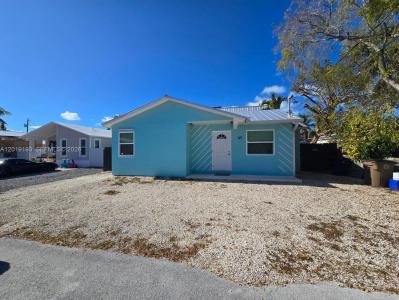 37 Orange Dr, Key Largo, Florida 33037, USA