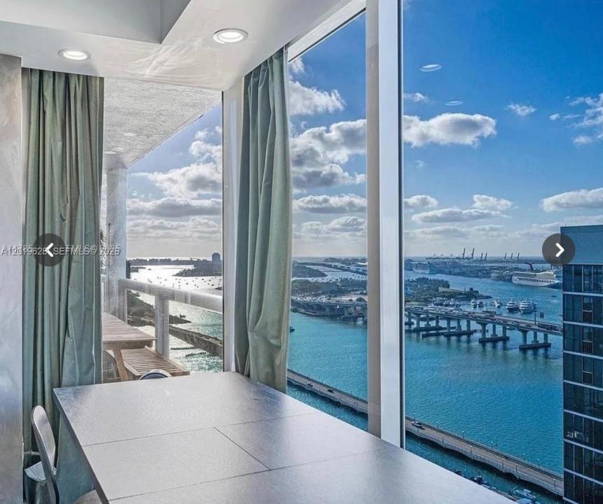 1717 N Bayshore Dr A-3545, Miami, Floride 33132, États-Unis