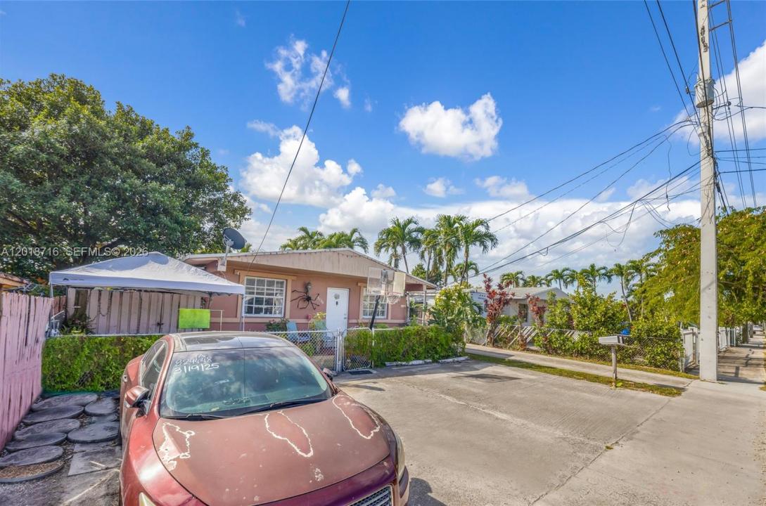 3126 NW 28th St, Miami, Floride 33142, États-Unis