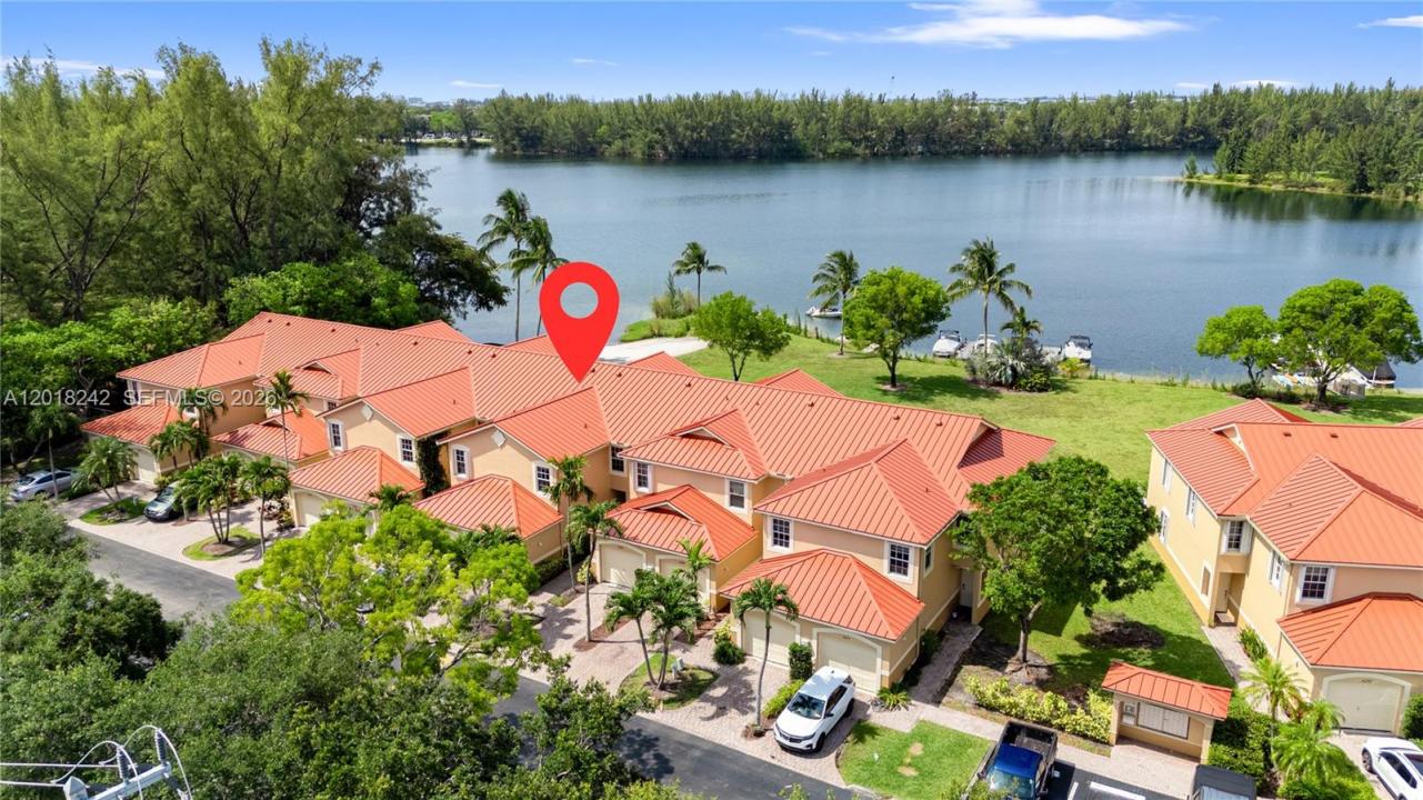 4065 Crystal Lake Dr, Deerfield Beach, Florida 33064, USA