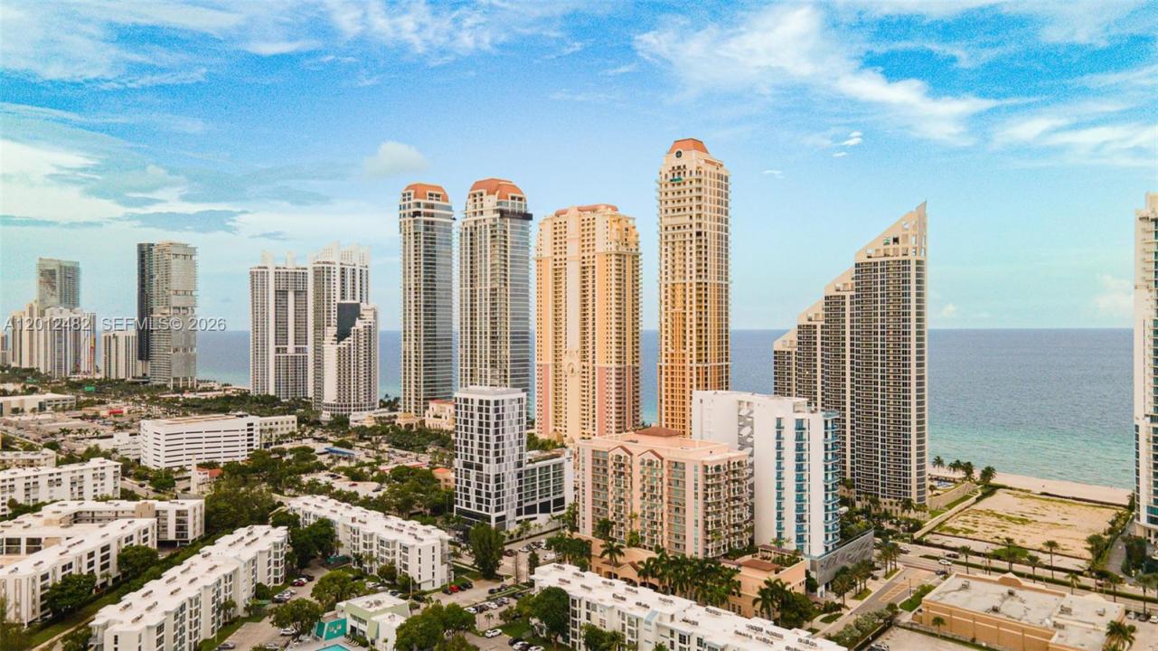 210 174th St 312, Sunny Isles Beach, Floride 33160, États-Unis