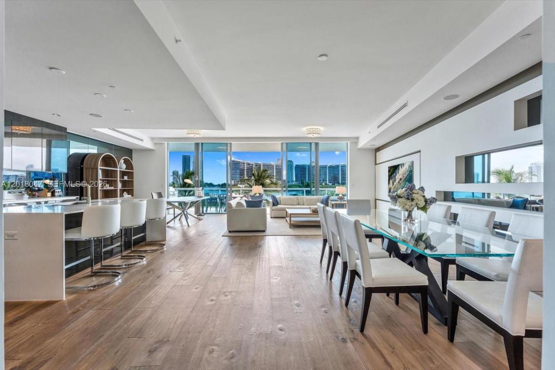 3300 NE 188th St 217, Aventura, Florida 33180, USA
