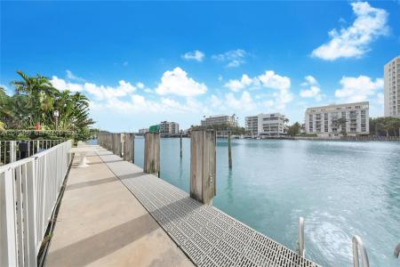 34 Bal Bay Dr, Bal Harbour, Florida 33154
