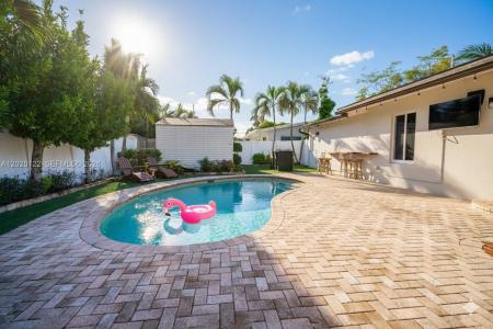 1311 NE 26th Ter, Pompano Beach, Florida 33062, USA