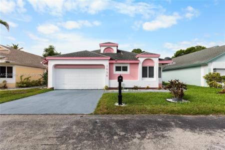 1035 W Jasmine Ln, North Lauderdale, 佛罗里达州 33068, 美国