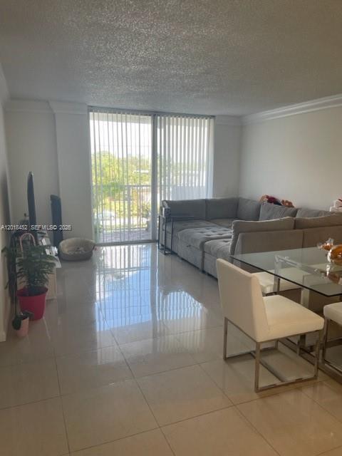 2020 NE 135th St 303, North Miami, Floride 33181, États-Unis