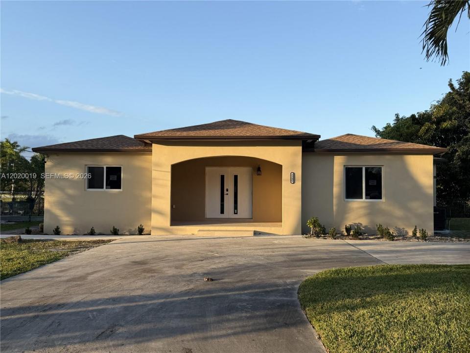 2295 NW 115th St, Miami, Floride 33167, États-Unis
