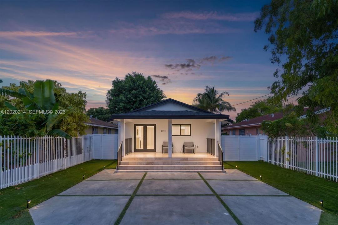 2171 NW 49th St, Miami, Florida 33142, USA
