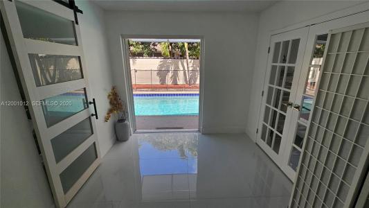 8421 NW 8th St, Pembroke Pines, Florida 33024, USA