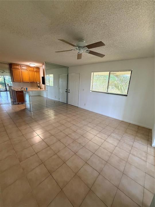 588 Trace Cir 202, Deerfield Beach, Flórida 33441, Estados Unidos