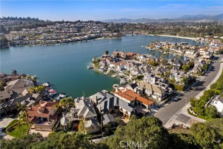 Tindaya, Mission Viejo, California 92692, Estados Unidos
