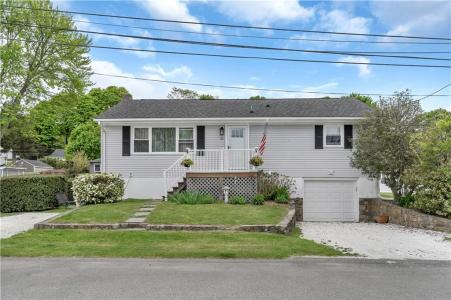 10 Read Avenue, Warren, Rhode Island 02885, USA