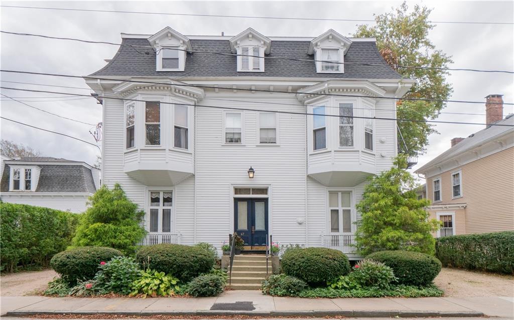 67 Perry Street 5, Newport, Rhode Island 02840, USA
