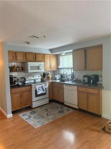 25 Devereux Road 316, Providence, Rhode Island 02909, USA
