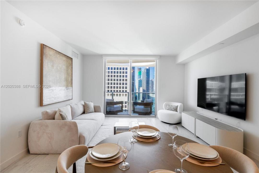 77 SE 5th St 3914, Miami, Floride 33131, États-Unis
