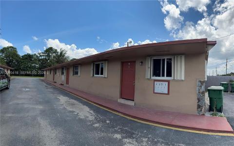 2924 NW 132nd Ter 1, Opa-Locka, Florida 33054, Stati Uniti