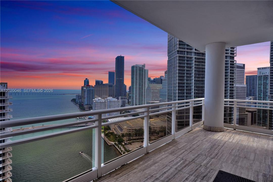 901 Brickell Key Blvd 3204, Miami, Florida 33131, Stati Uniti