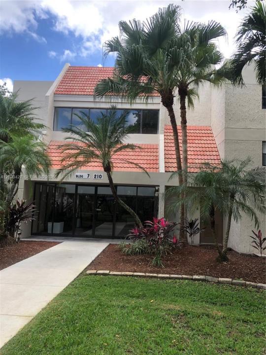 210 Lakeview Dr 207, Weston, Floride 33326, États-Unis