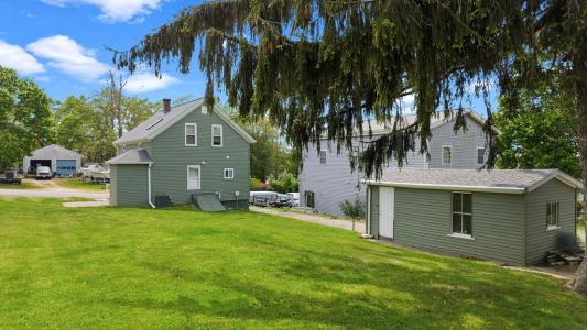 200 Judson Street, Tiverton, Rhode Island 02878, USA