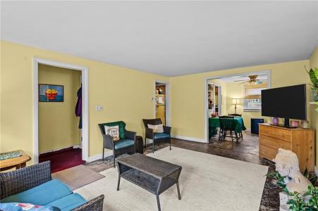 44 capron Drive, Warwick, Rhode Island 02886, USA