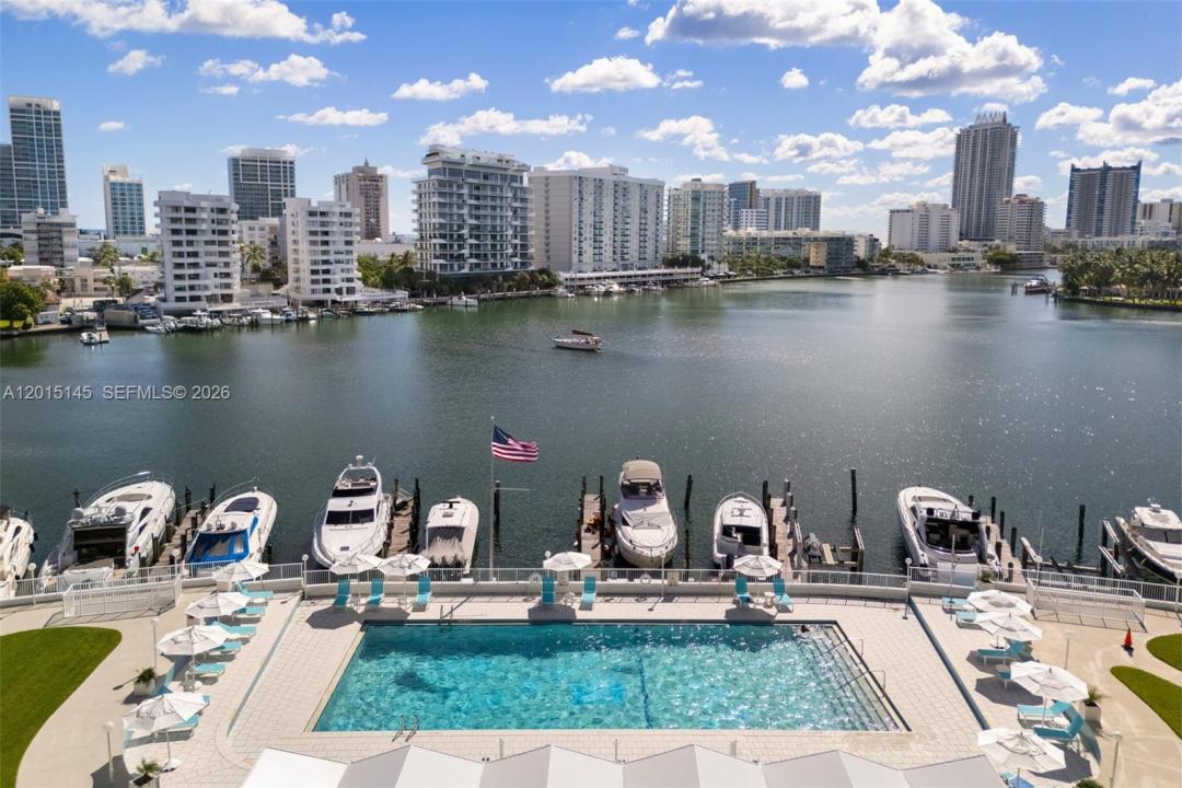 900 Bay Dr DS14, Miami Beach, Floride 33141, États-Unis