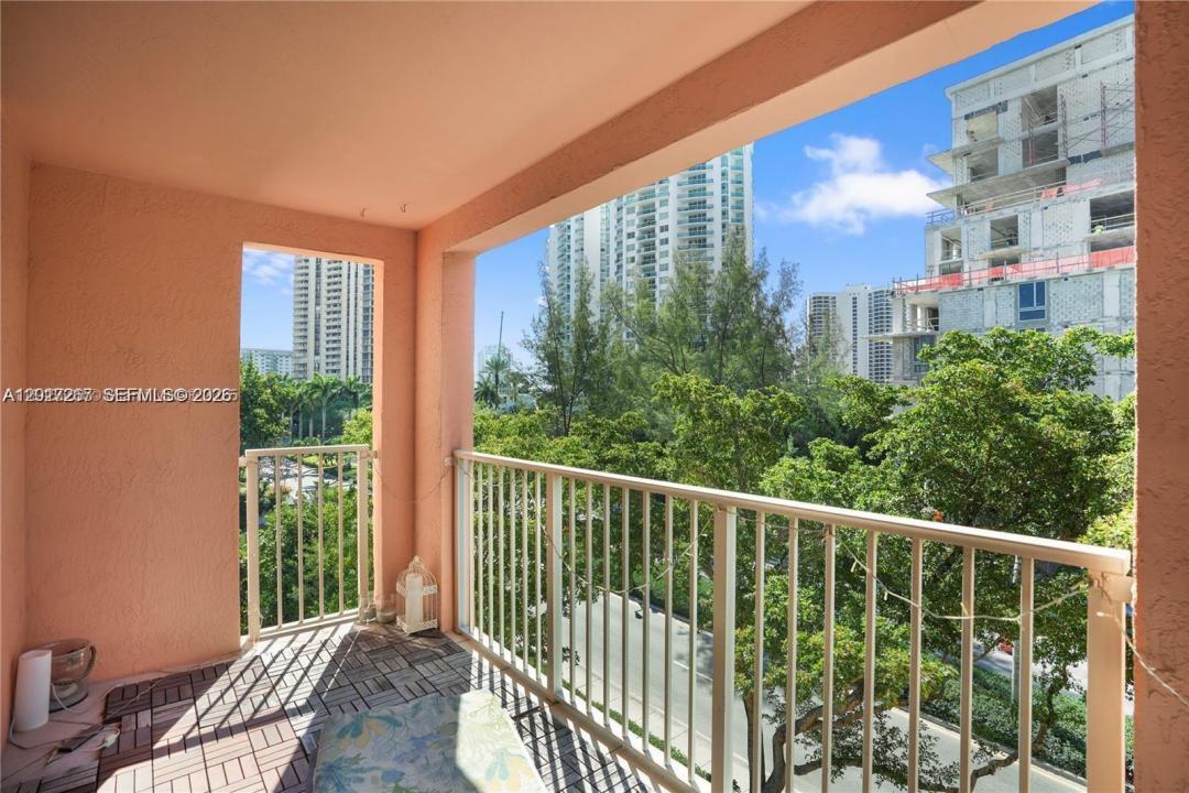 19555 E Country Club Dr 8502, Aventura, フロリダ 33180, アメリカ合衆国