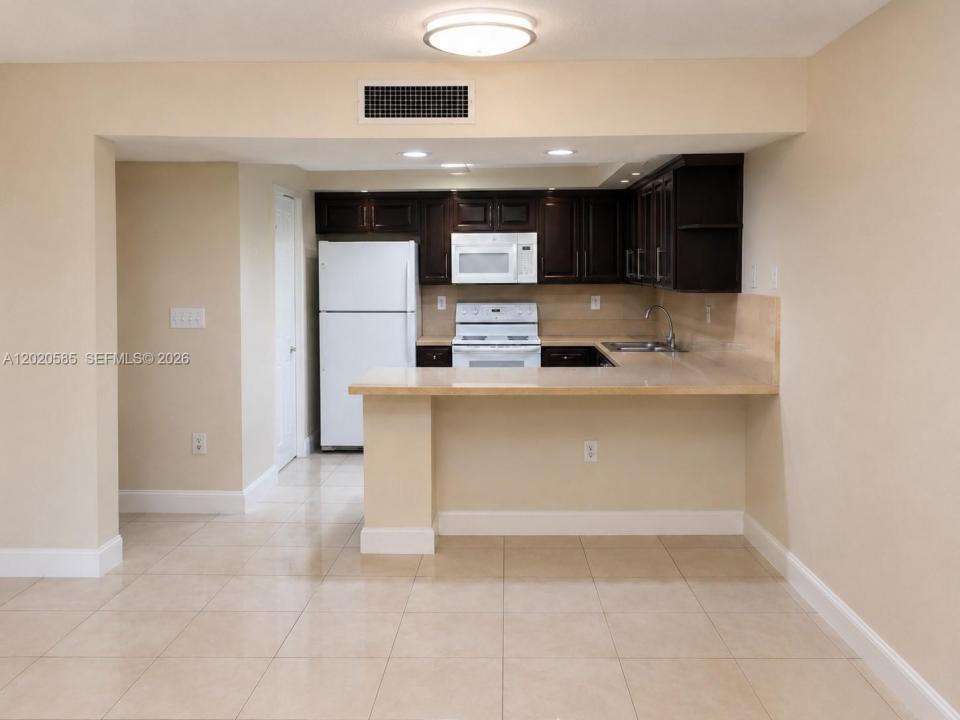 13255 SW 88 LN 406-CS, Kendall, Florida 33186, Stati Uniti